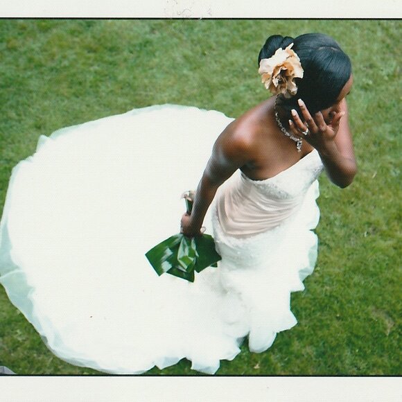 Stunning Ivory Mermaid Wedding Dress - Elegant Bridal Gown - Picture 6 of 6